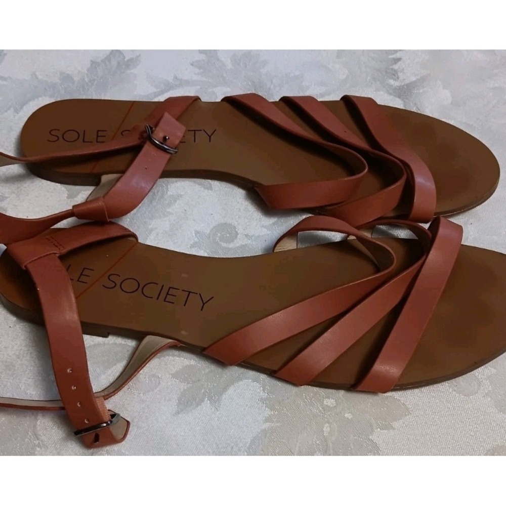 Sole Society 11M Eesha Strappy Flat Leather Sandals Soft Leather Ankle Buckle